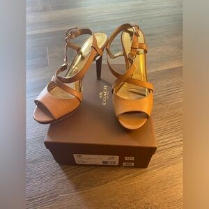 Coach 4” heel size 10